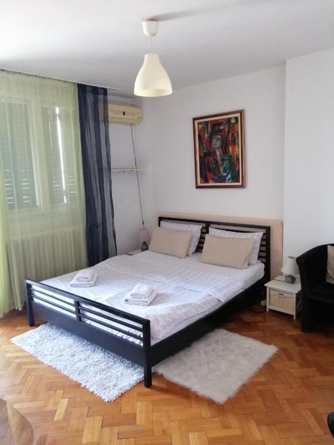 Apartman Centar Beograd Buitenkant foto